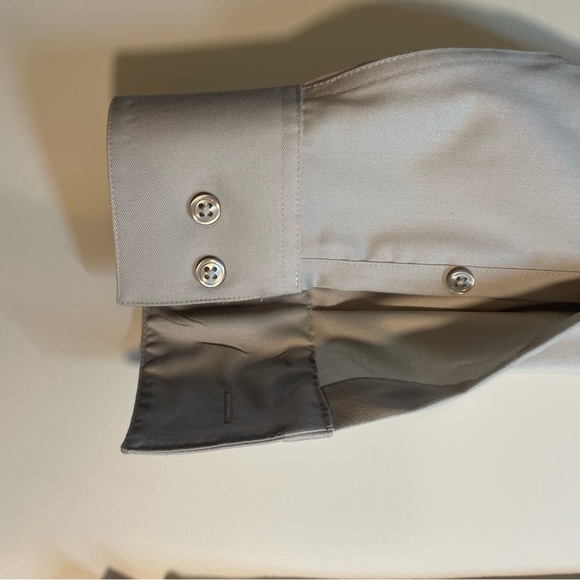 Calvin Klein Gray Infinite Non-Iron Slim Fit Stretch Dress Shirt Button-up - Picture 4 of 11